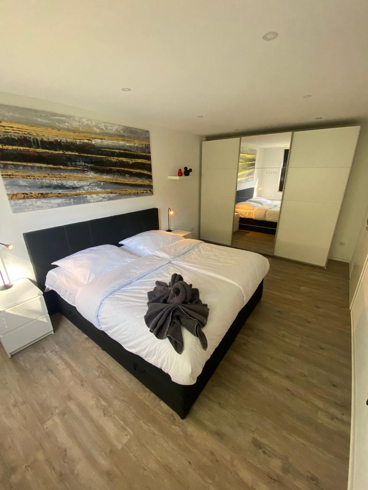 Moderne 2-Zimmer-Wohnung Mit Garten ハノーファー エクステリア 写真